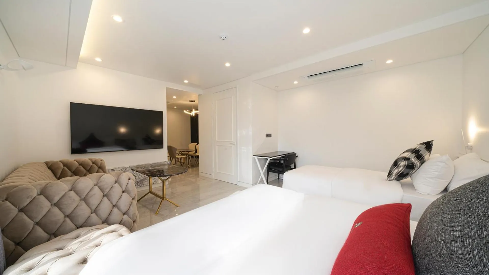 ***  Hotel The May Jongno Seul Güney Kore